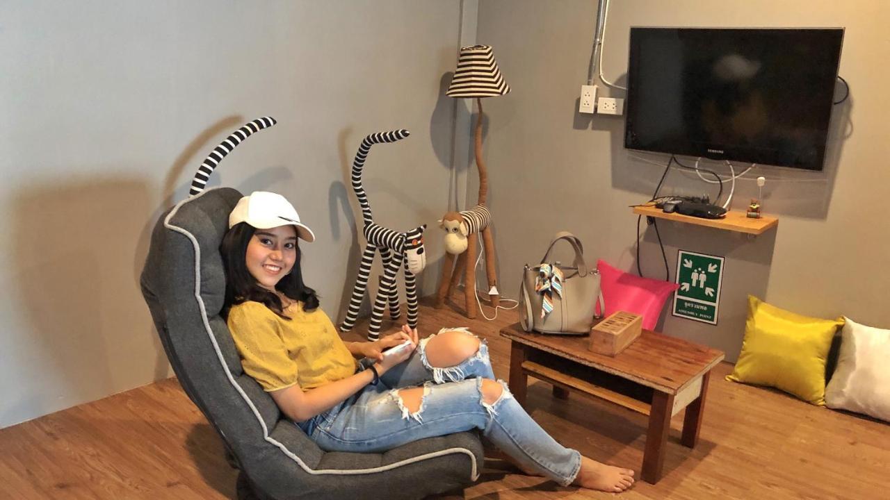 Ok Chic Phuket Hostel Extérieur photo